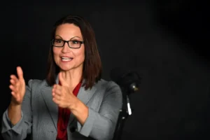 patti schutte at mic